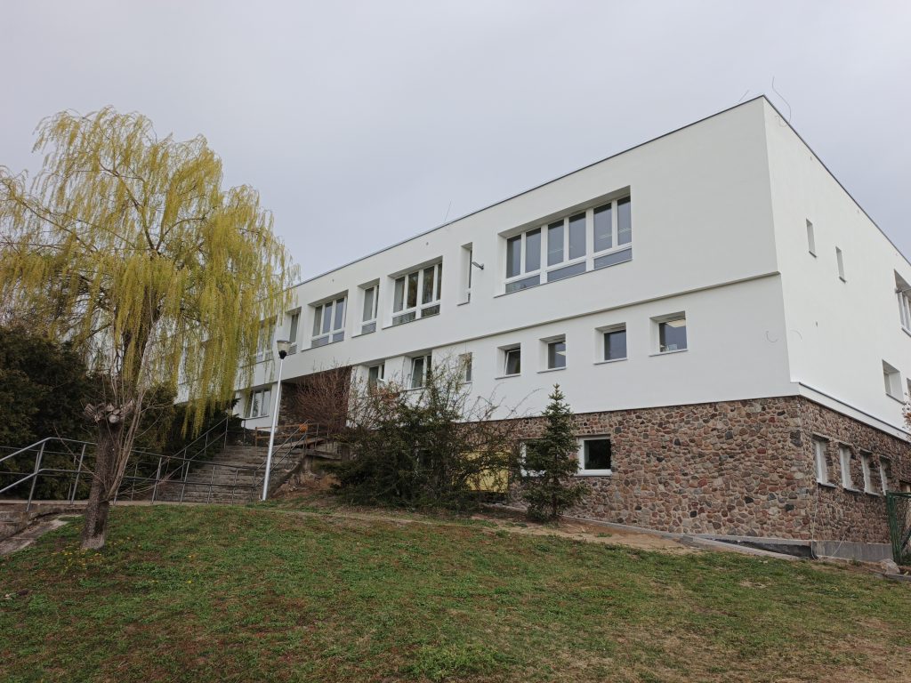 SOSW2 Zdjęcie budynku z przodu